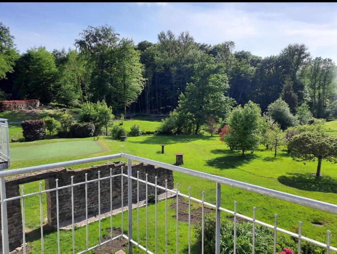 Hotel Gut Landscheid Буршайд Екстериор снимка