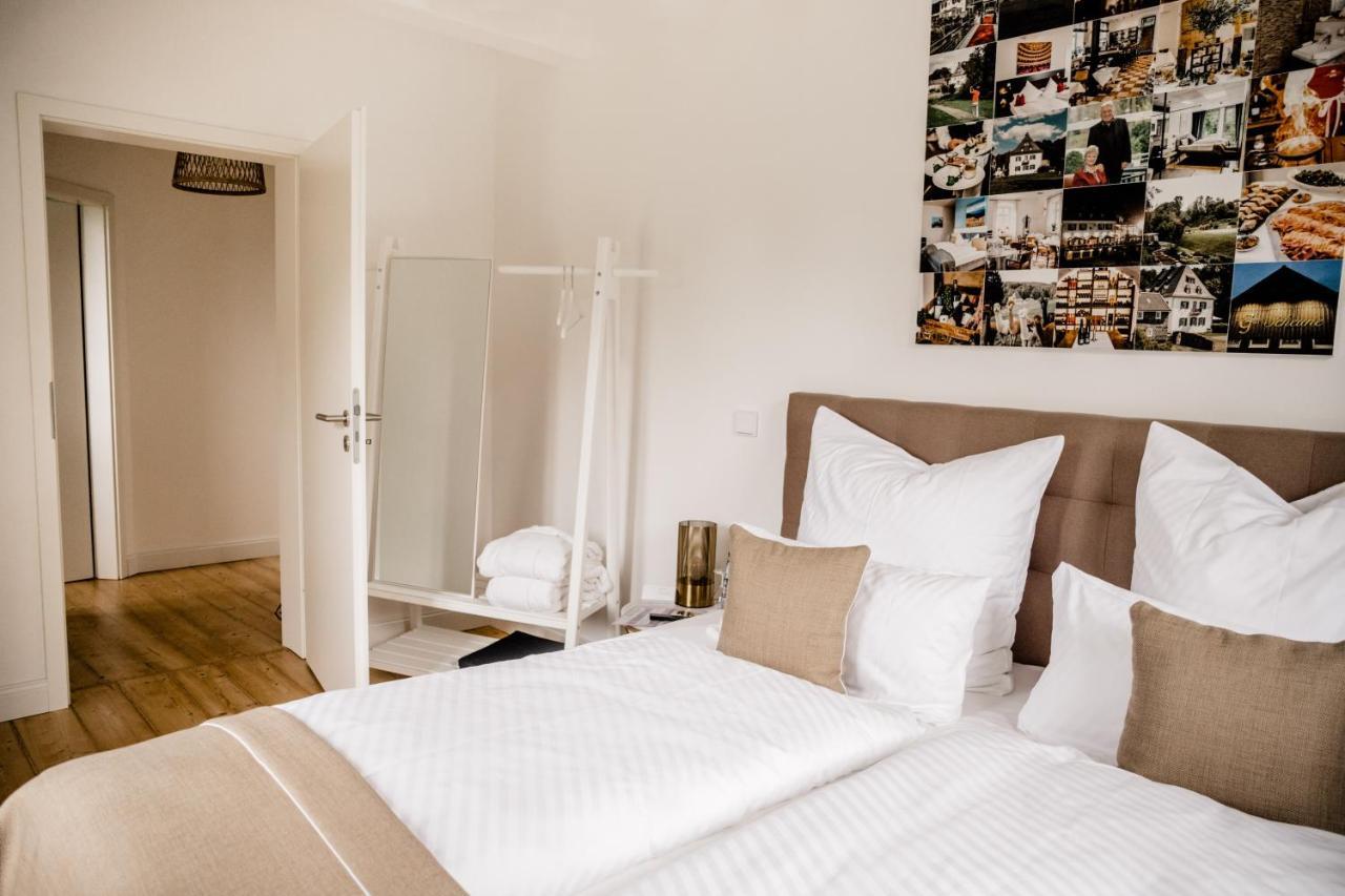 Hotel Gut Landscheid Буршайд Екстериор снимка