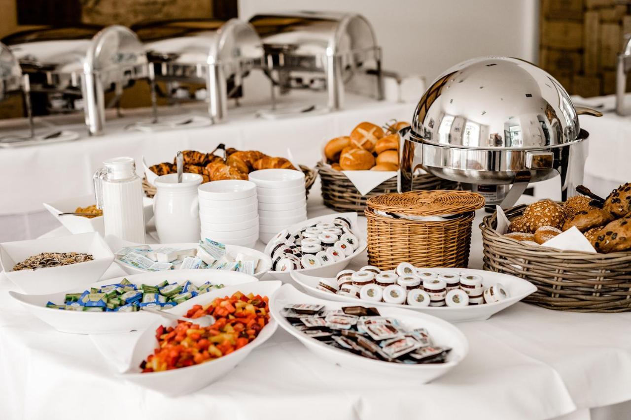 Hotel Gut Landscheid Буршайд Екстериор снимка