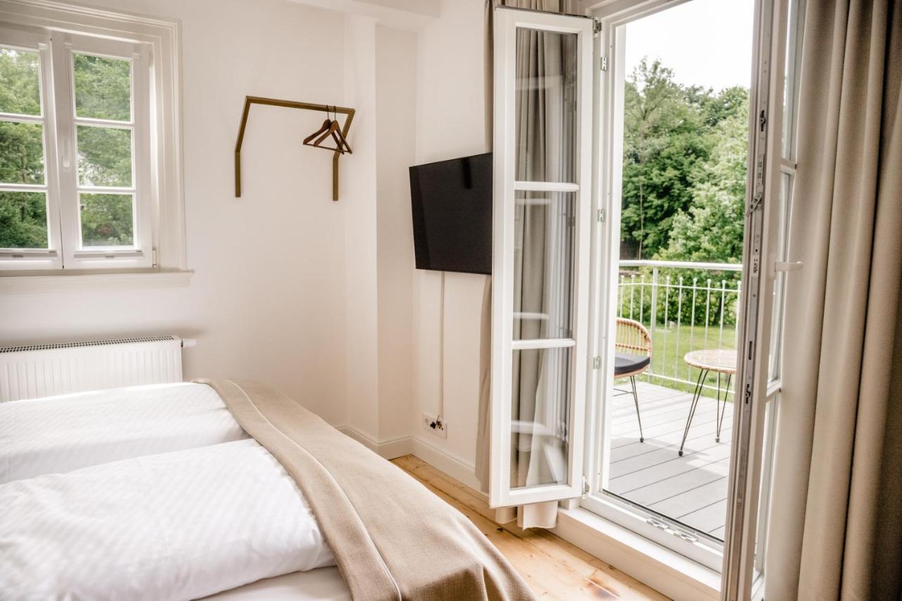 Hotel Gut Landscheid Буршайд Екстериор снимка