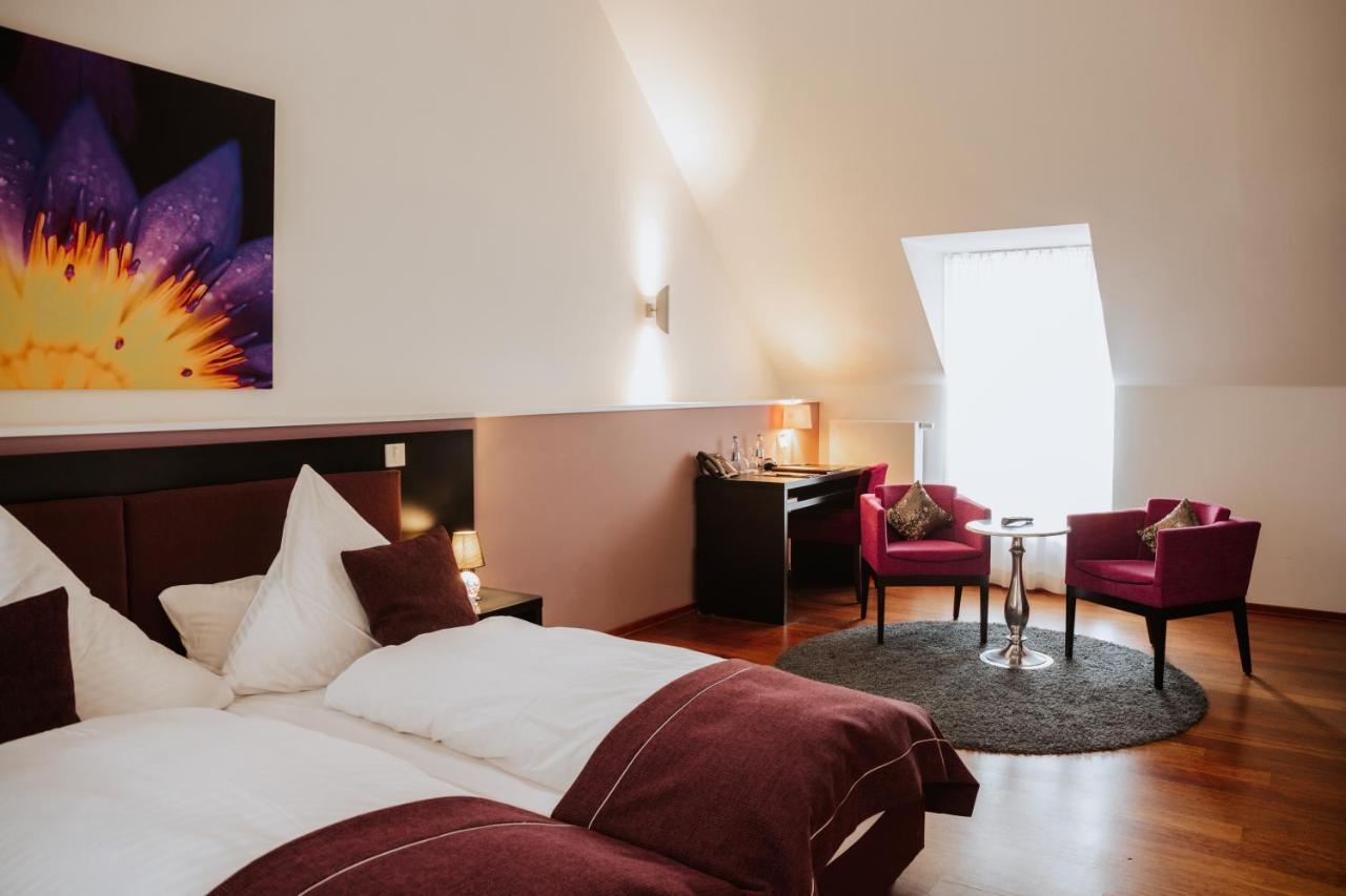 Hotel Gut Landscheid Буршайд Екстериор снимка